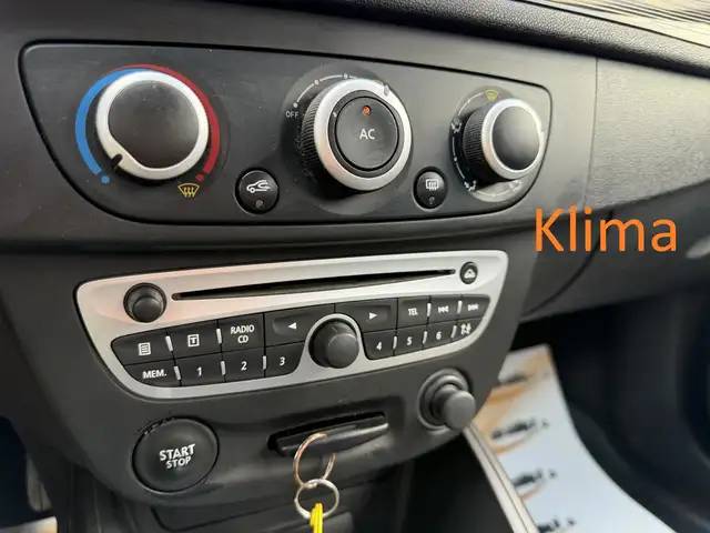Renault Megane view 12