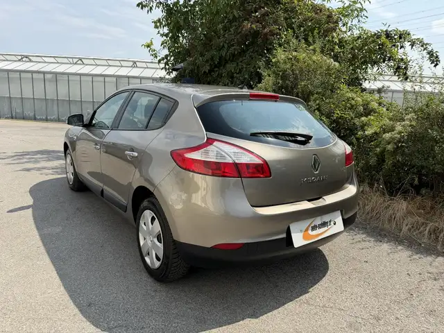 Renault Megane view 6
