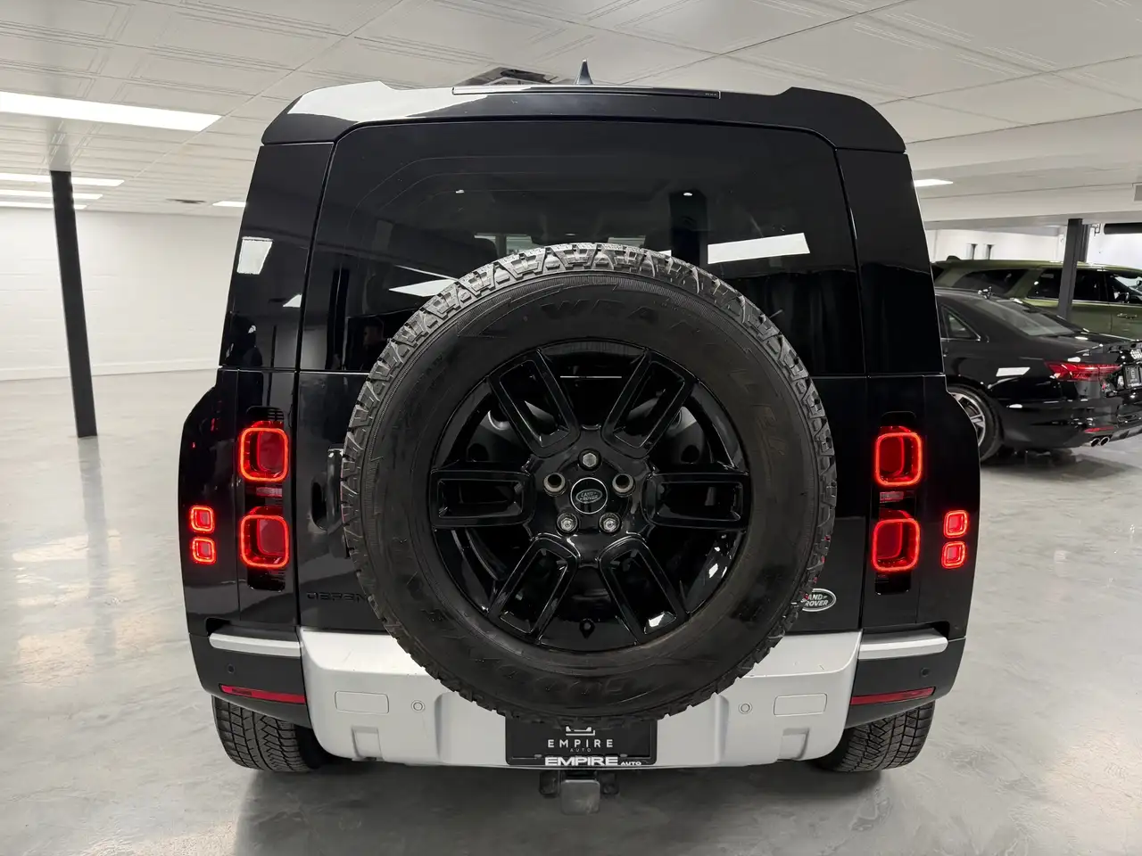 Land Rover Defender снимка Land Rover Defender