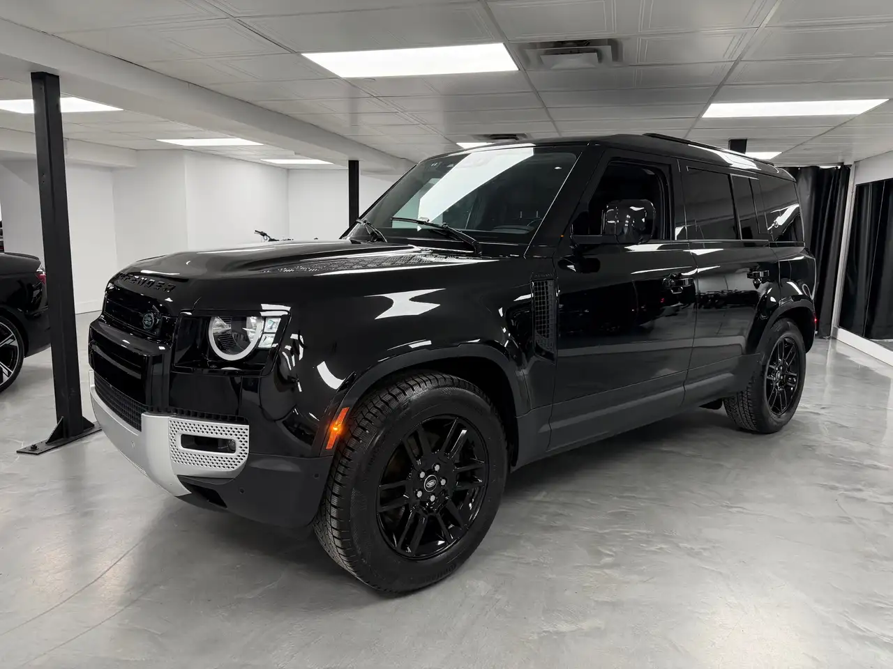 2023 Land Rover Defender