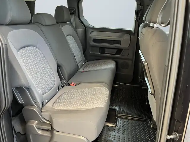 Volkswagen ID. Buzz view 11