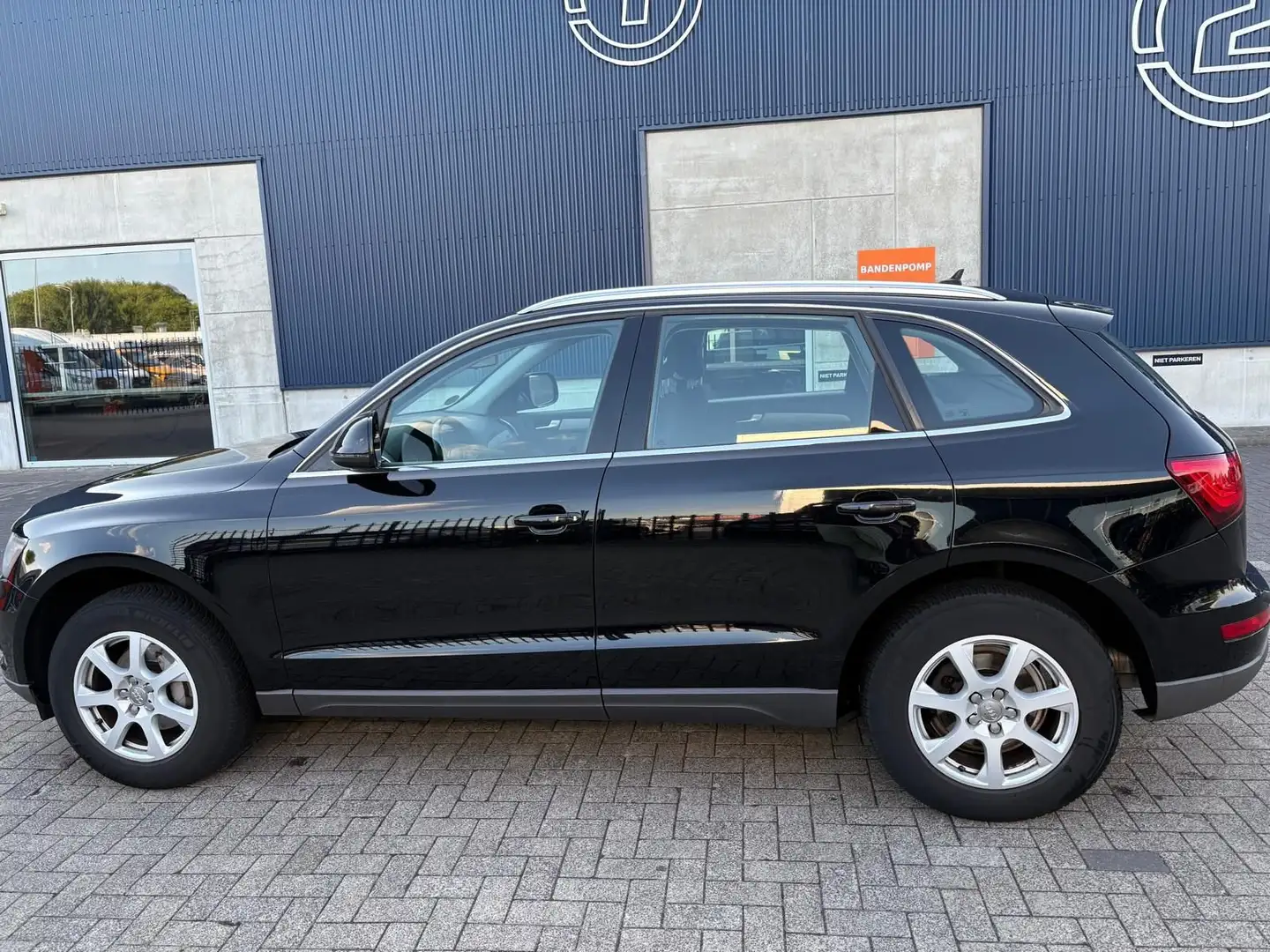 Audi Q5 Q5 2.0 TDI q. Pro Line Zwart - 2