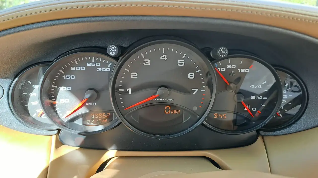 Porsche 911 Coupe 3.4 Carrera, foto 12
