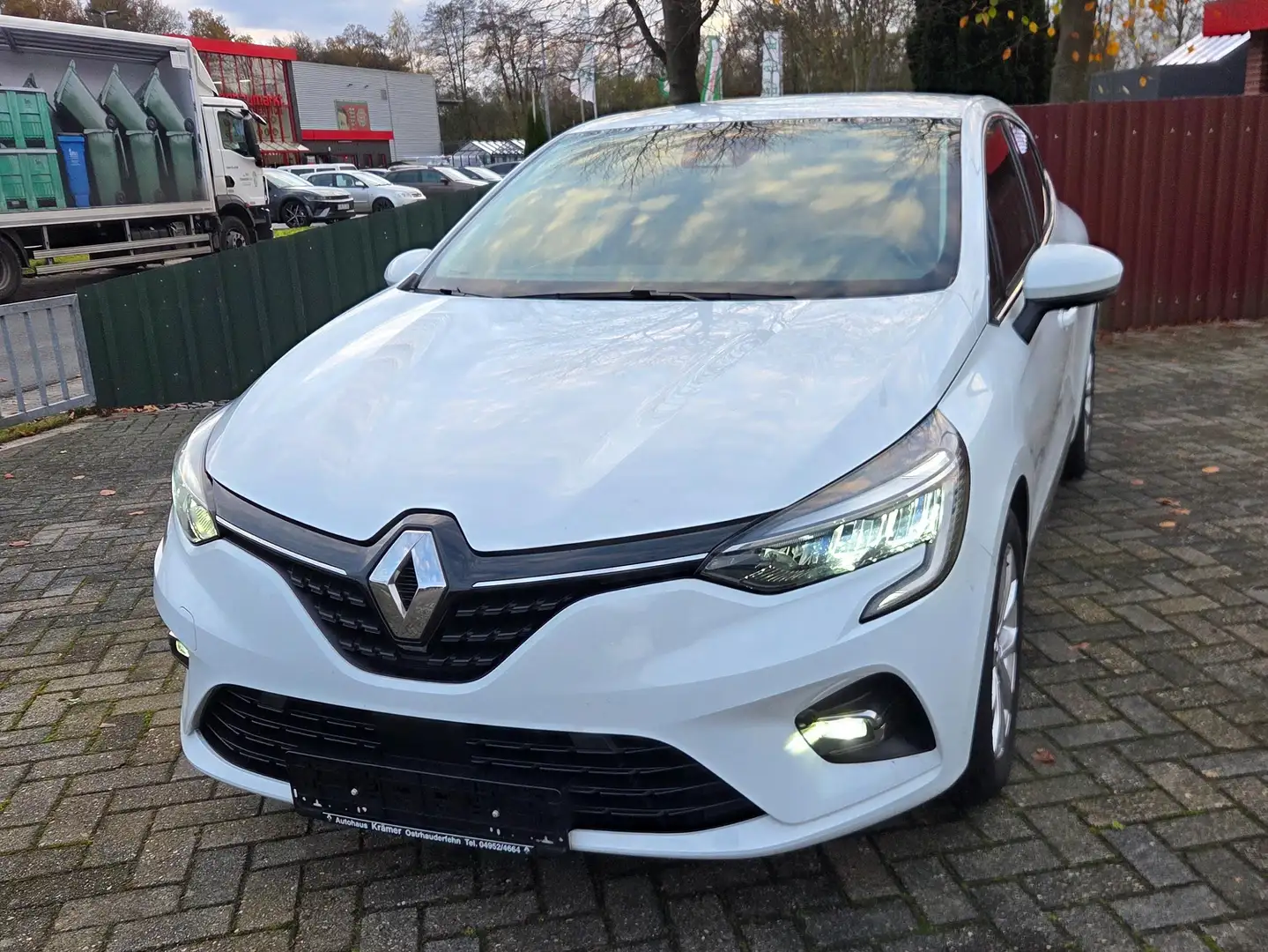 Renault Clio Intens Weiß - 2