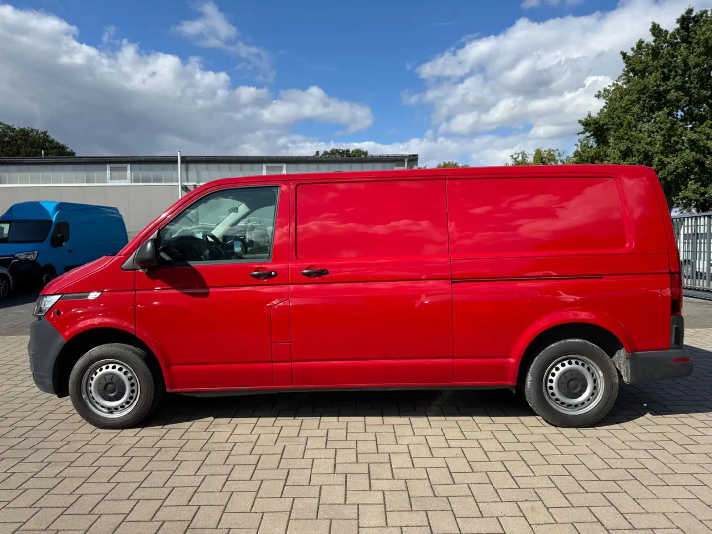 Volkswagen T6 Transporter T6.1 Transporter lang FWD/Standheizung/AHK/PDC Rot - 2