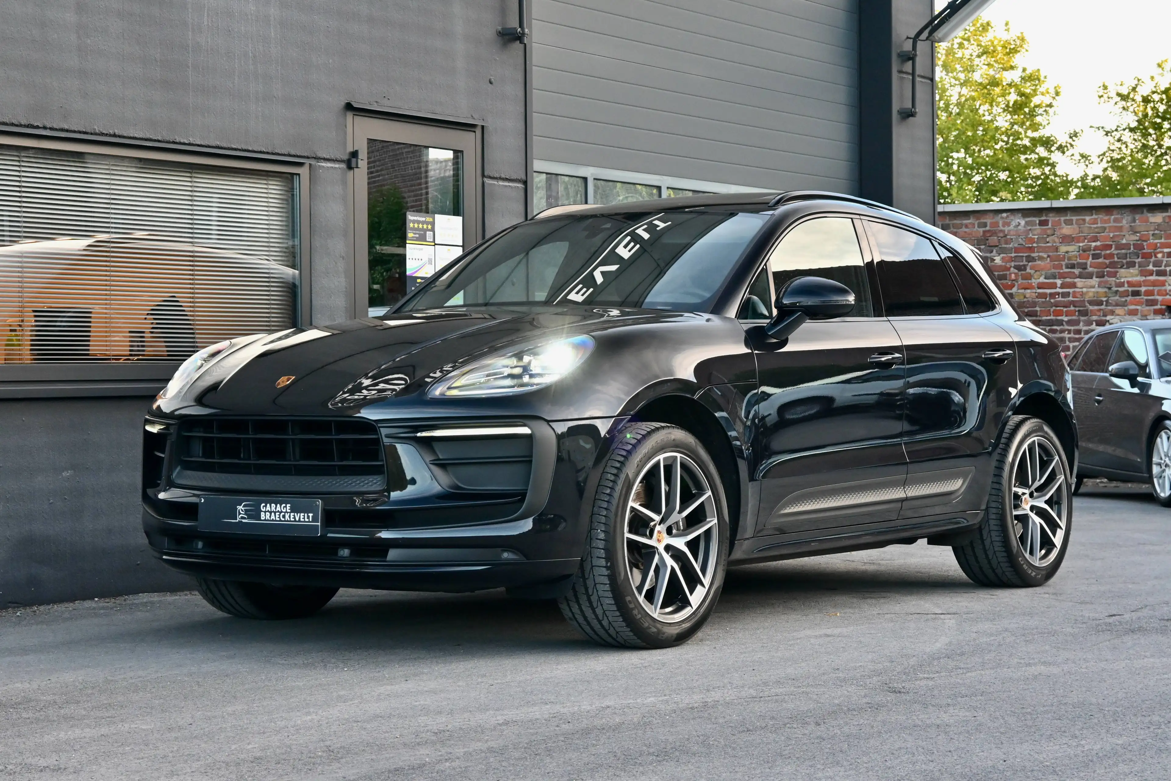 Porsche Macan 2.0i Facelift - Panodak - Chrono - LED - 20" - Leder - Camera — photo 11