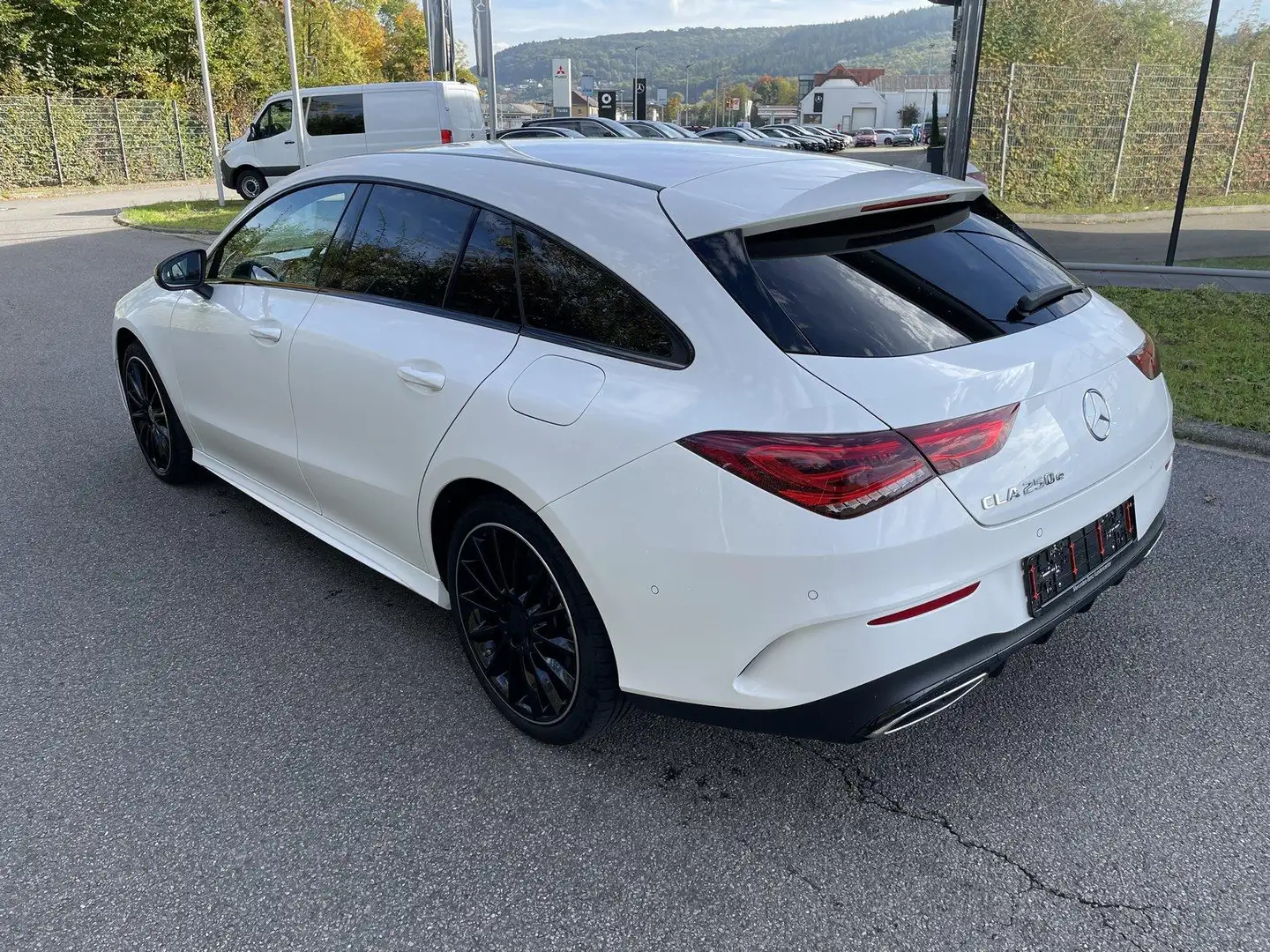 Mercedes-Benz CLA 250 e SB AMG NIGHT*Navi*AHK*LED*Ambientebel. Weiß - 2