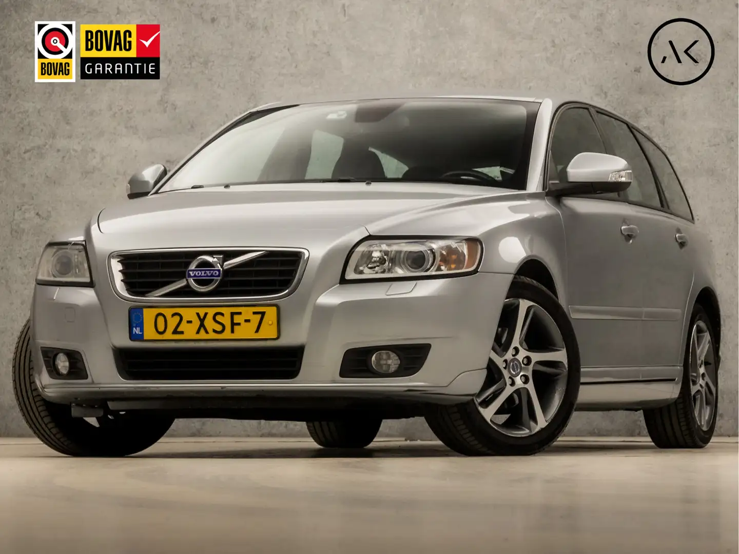 Volvo V50 1.6 D2 S/S R Limited Edition (CLIMATE, XENON, STOE Grijs - 1