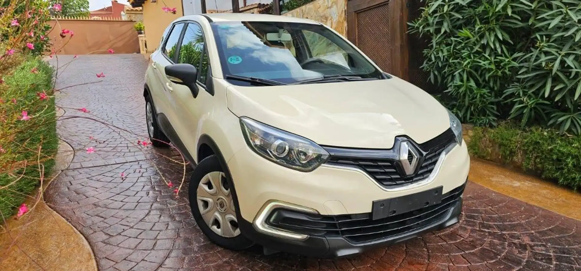 Renault Captur 1.5 dci Life 90cv my18 Beige - 2