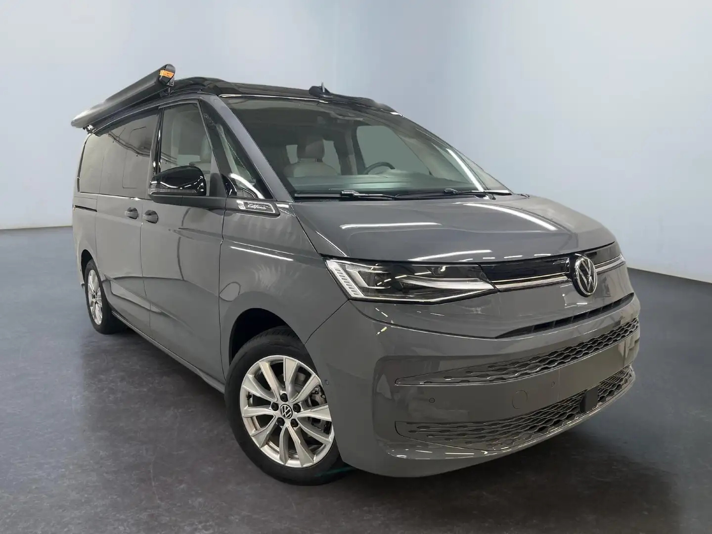 Volkswagen T7 California Ocean 2.0 TDI 150PS/110kW DSG7 2025 *Faceliftet... Grau - 1