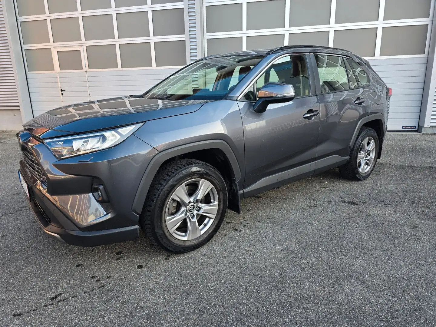 Toyota RAV 4 Luxury, ACC, LED, Virtual, 4x4, Garantie Grau - 1