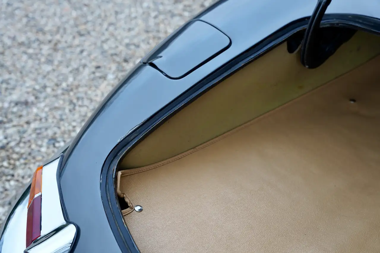 Jaguar E-Type "Outside Bonnet Lock" OTS Series I Highly sought-a, foto 10
