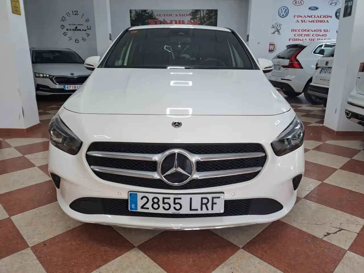 Mercedes-Benz B 200