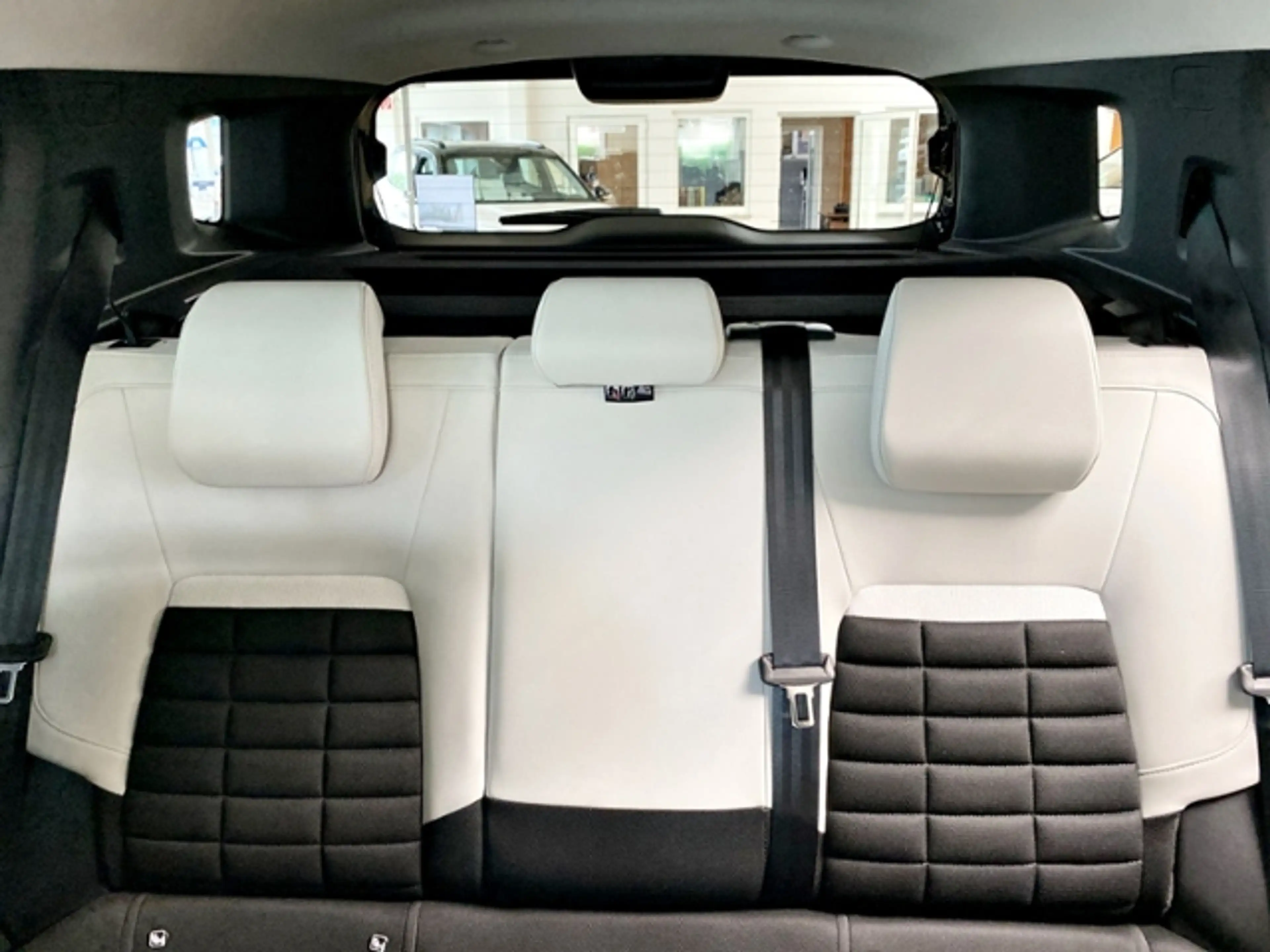 Citroen C3 Aircross Hybrid 145 MAX — photo 11