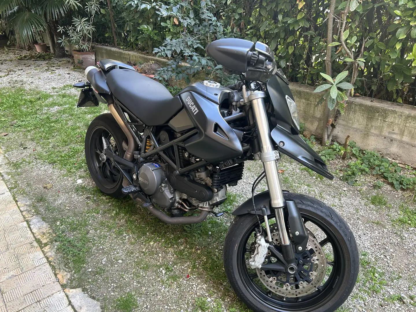 Ducati Hypermotard 796 - 1