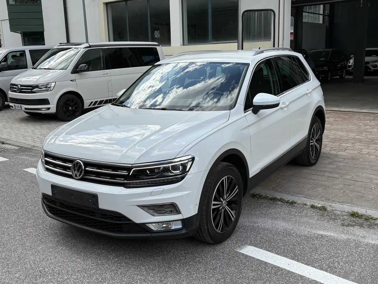 Volkswagen Tiguan 2.0 TDI Comfortline 4Motion LED Navi AHK Blanc - 1