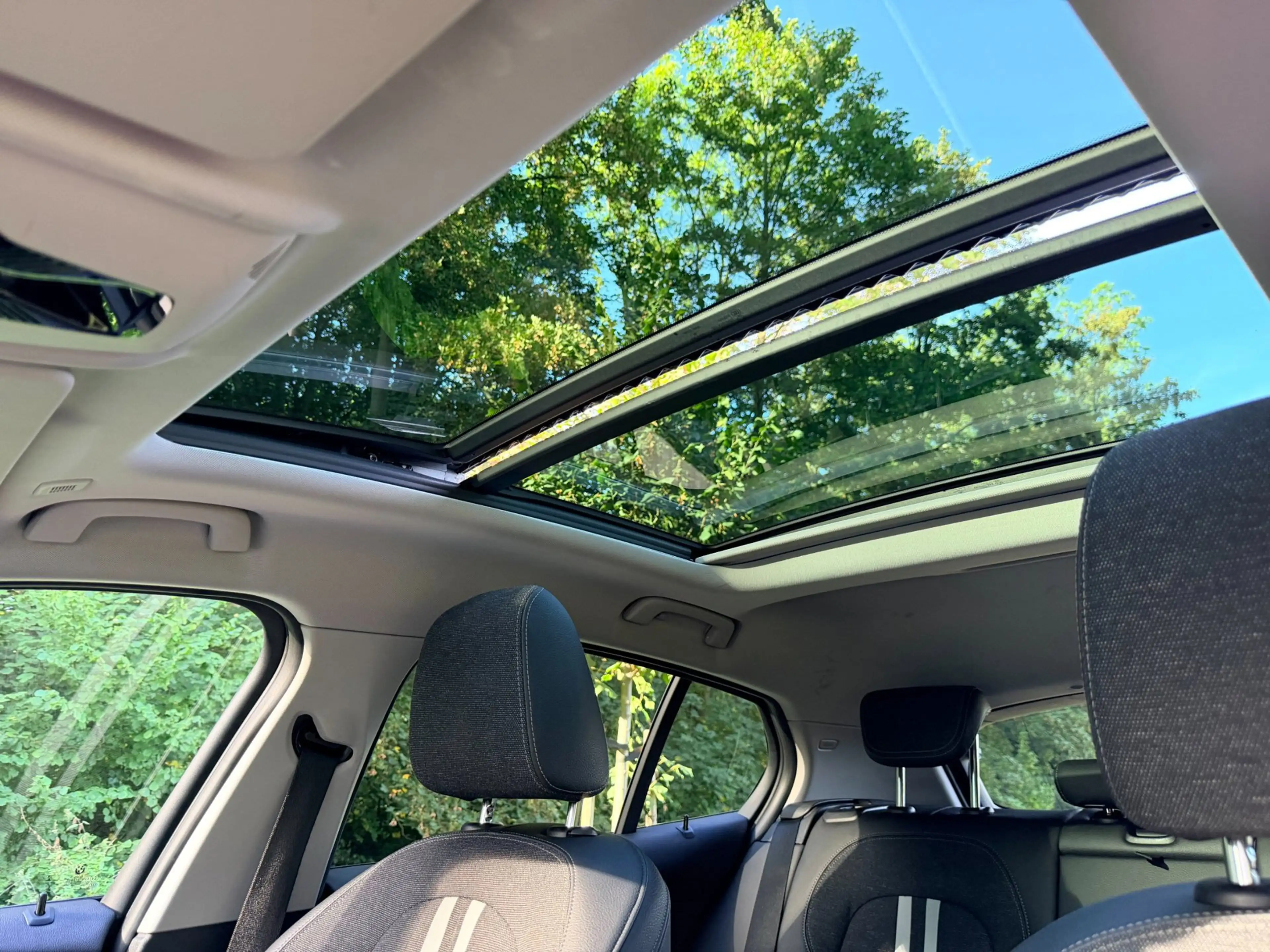 BMW 120 120i High Executive| Pano | Head-Up |Keyless|Trekh — photo 10