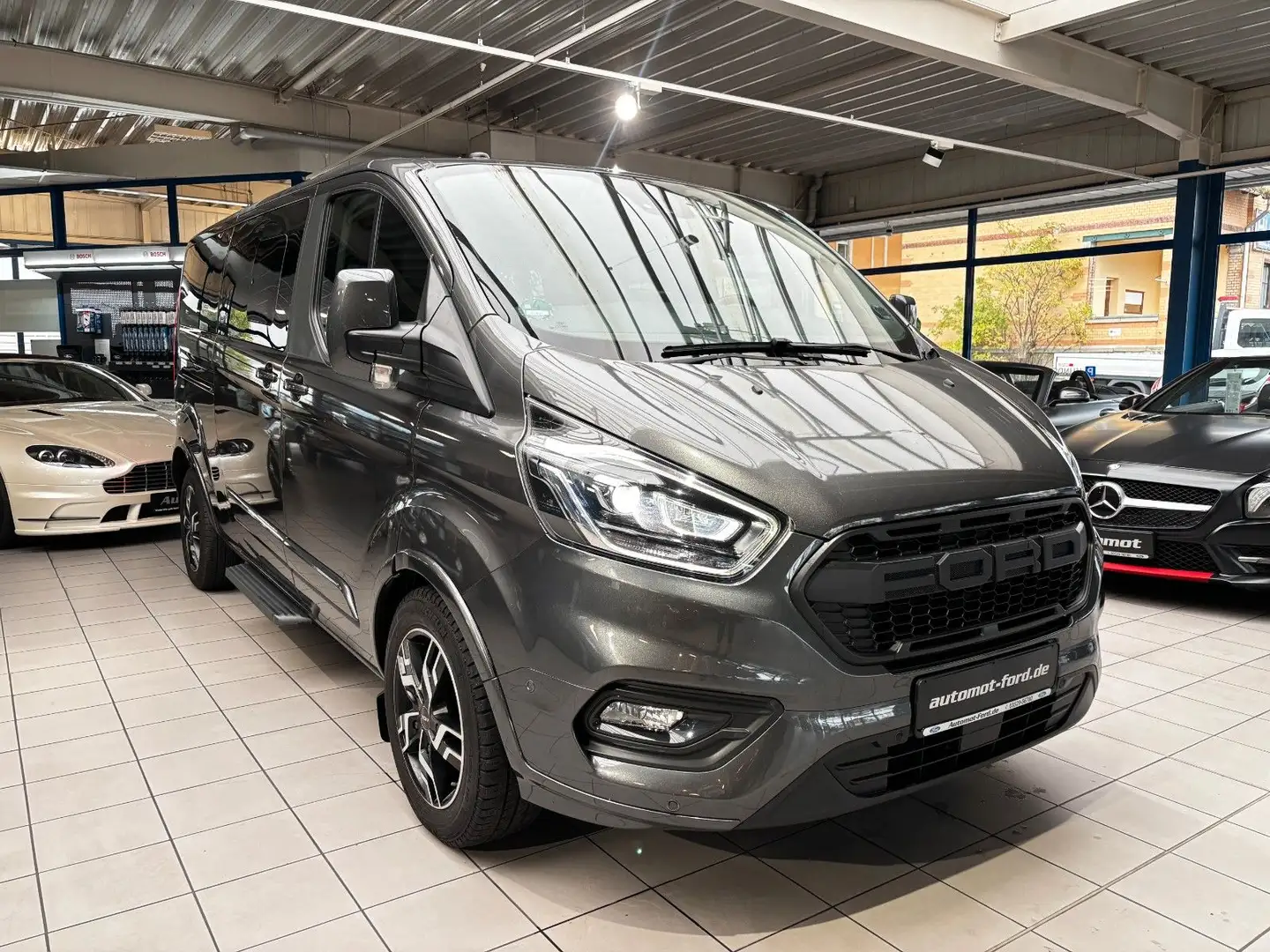 Ford Tourneo Custom 320 L2 Titanium X*Bi-Xenon*ACC Grau - 1