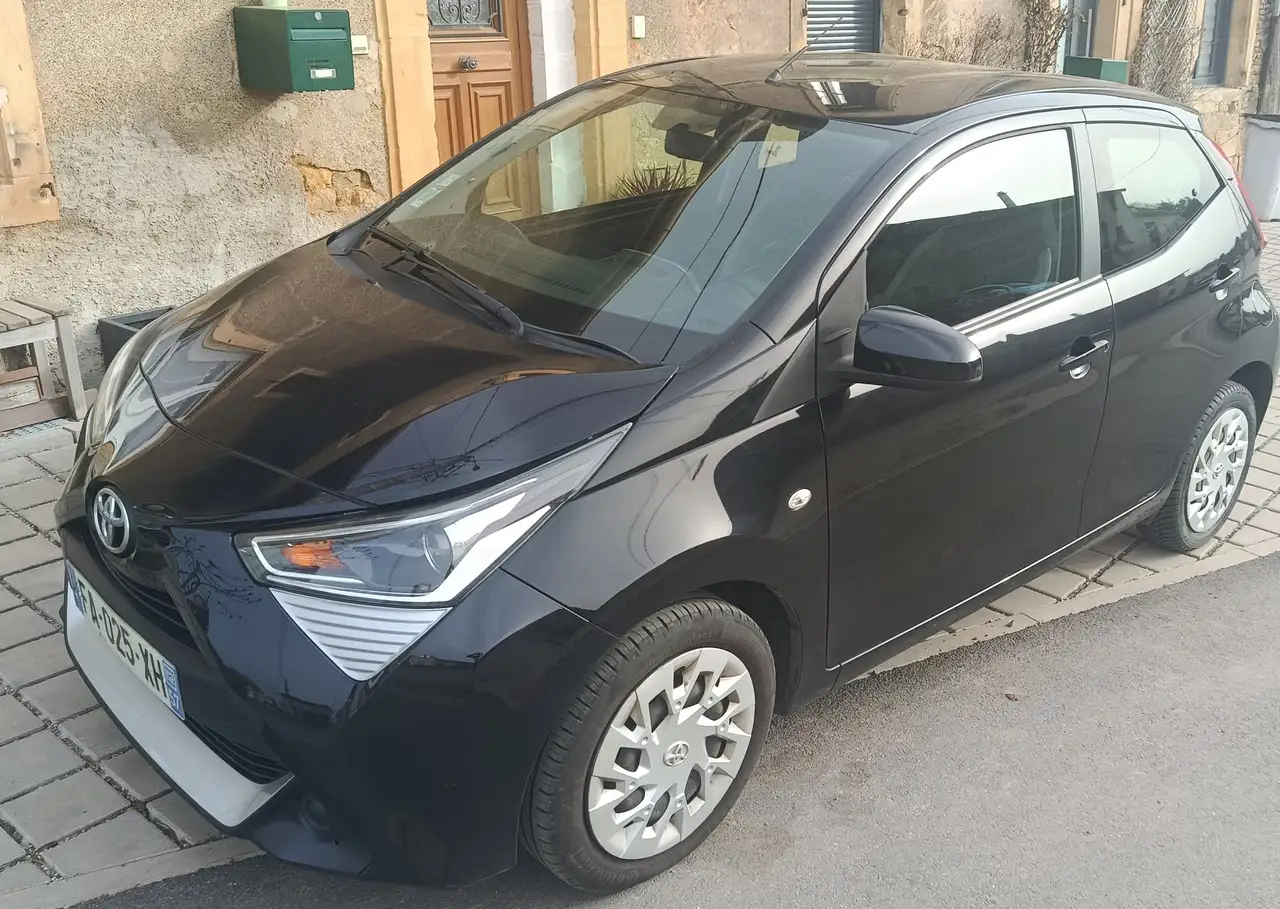 Toyota Aygo 1.0 VVT-i x-play