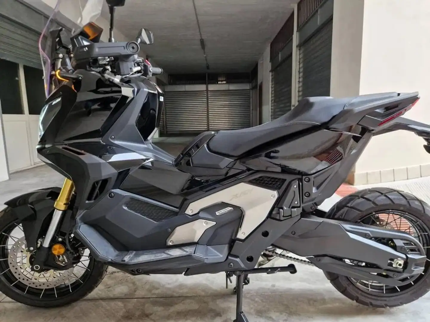 Honda X-ADV Nero - 2