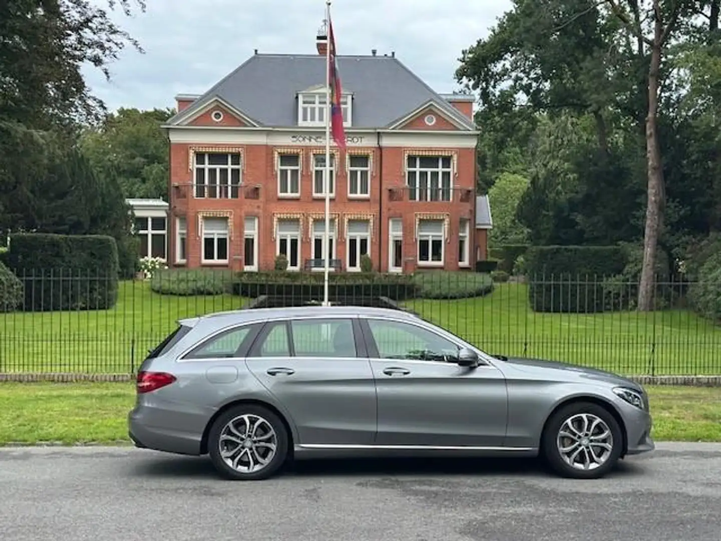 Mercedes-Benz C 350 Estate e Lease Edition Grijs - 2