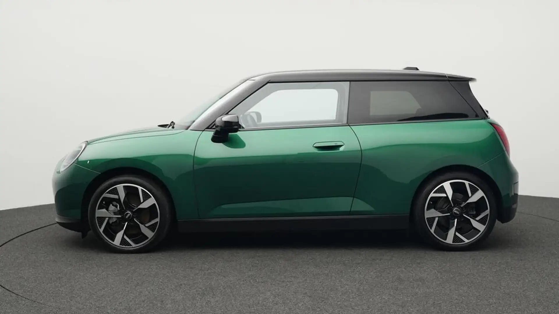 MINI Cooper E Favoured Trim Grün - 2