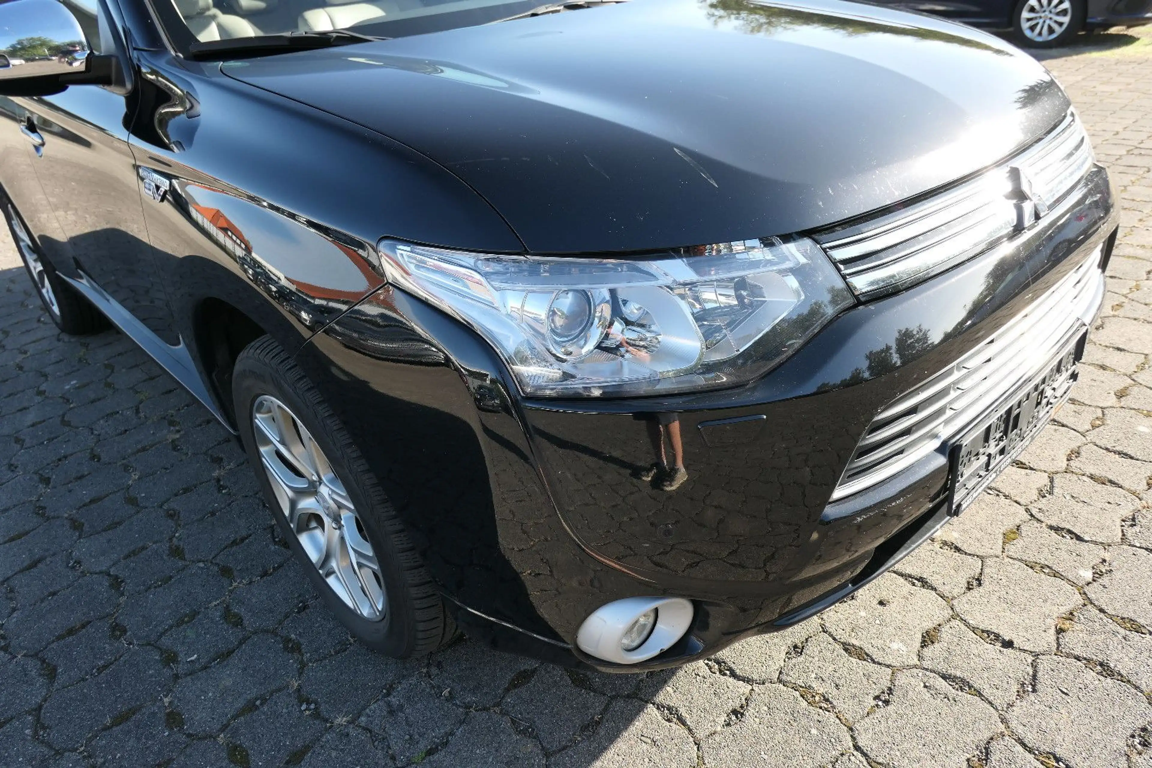 Mitsubishi Outlander PHEV Instyle 4WD/AHK/ACC/R-Cam — photo 9