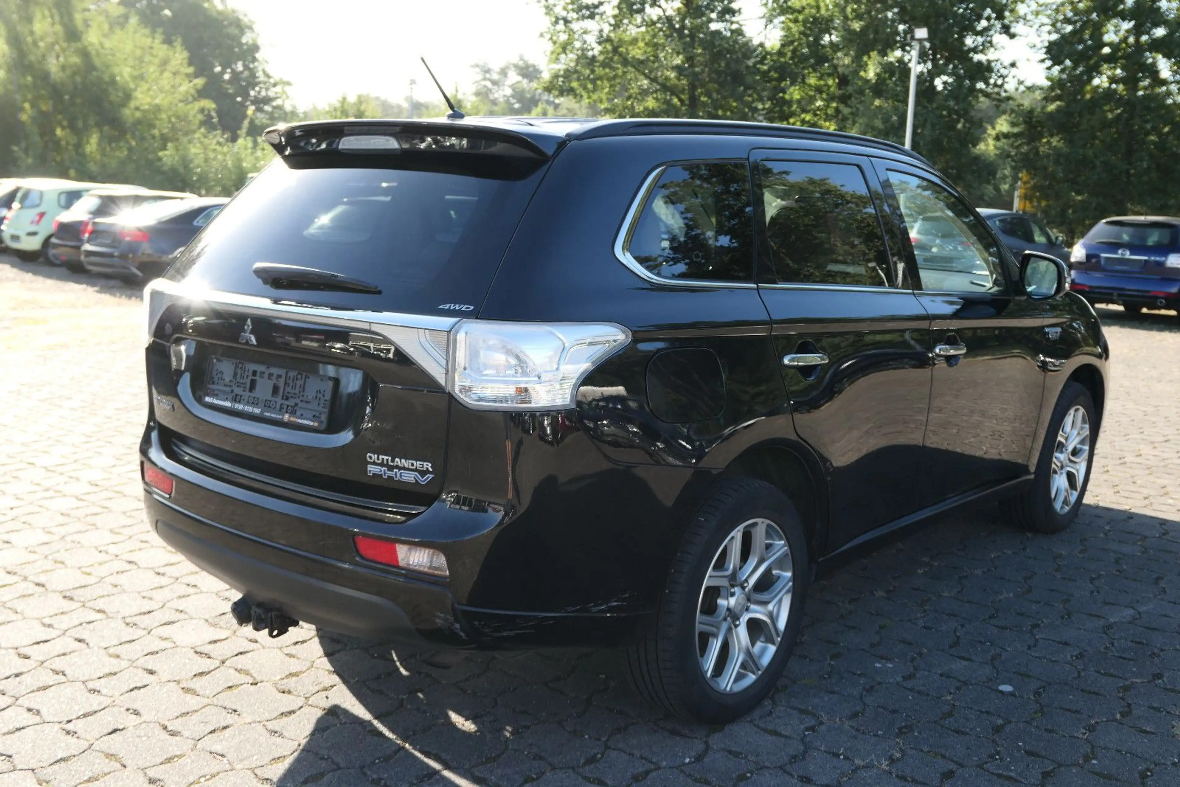 Mitsubishi Outlander PHEV Instyle 4WD/AHK/ACC/R-Cam — photo 5