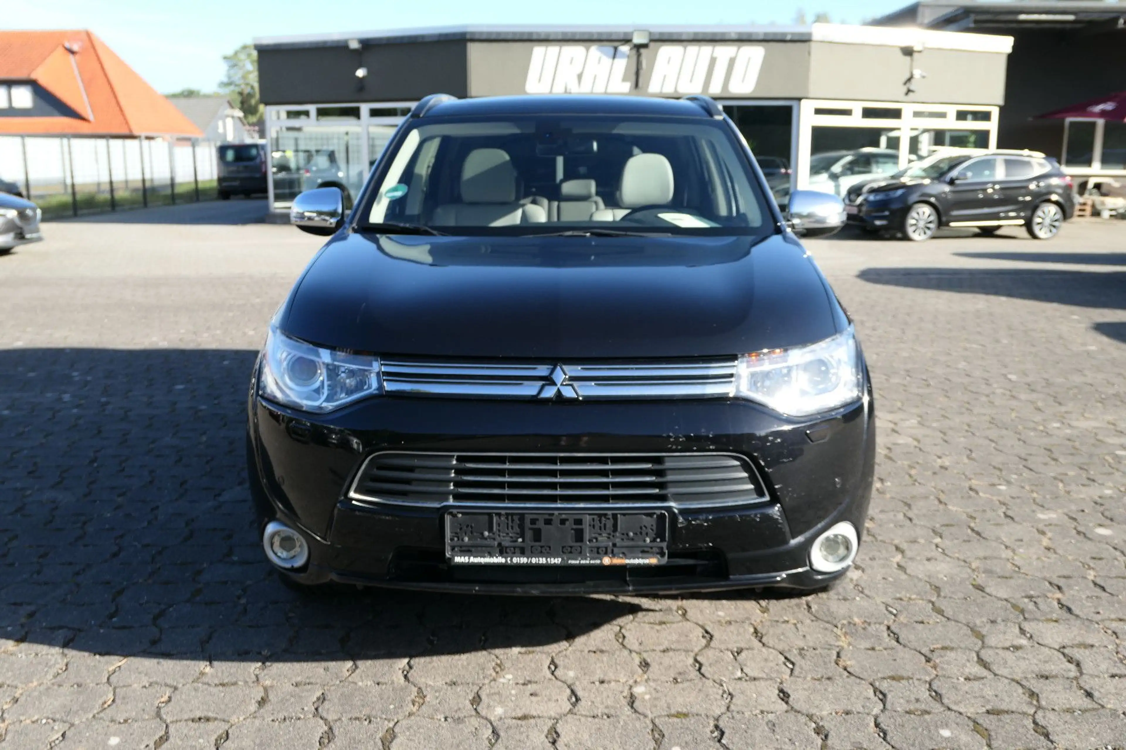Mitsubishi Outlander PHEV Instyle 4WD/AHK/ACC/R-Cam — photo 8