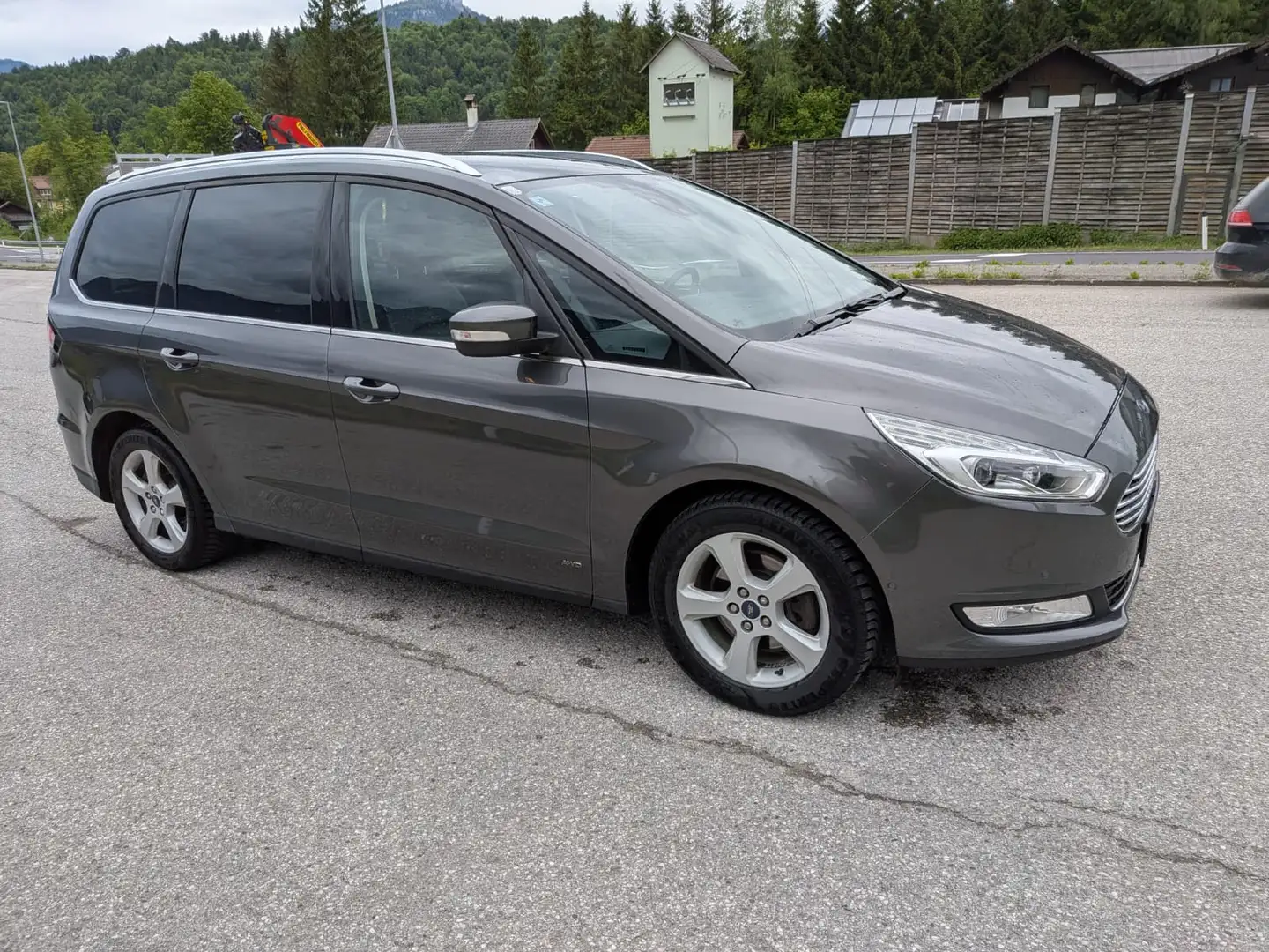 Ford Galaxy Galaxy 2,0 EcoBlue SCR AWD Titanium Aut. Titanium Grau - 2