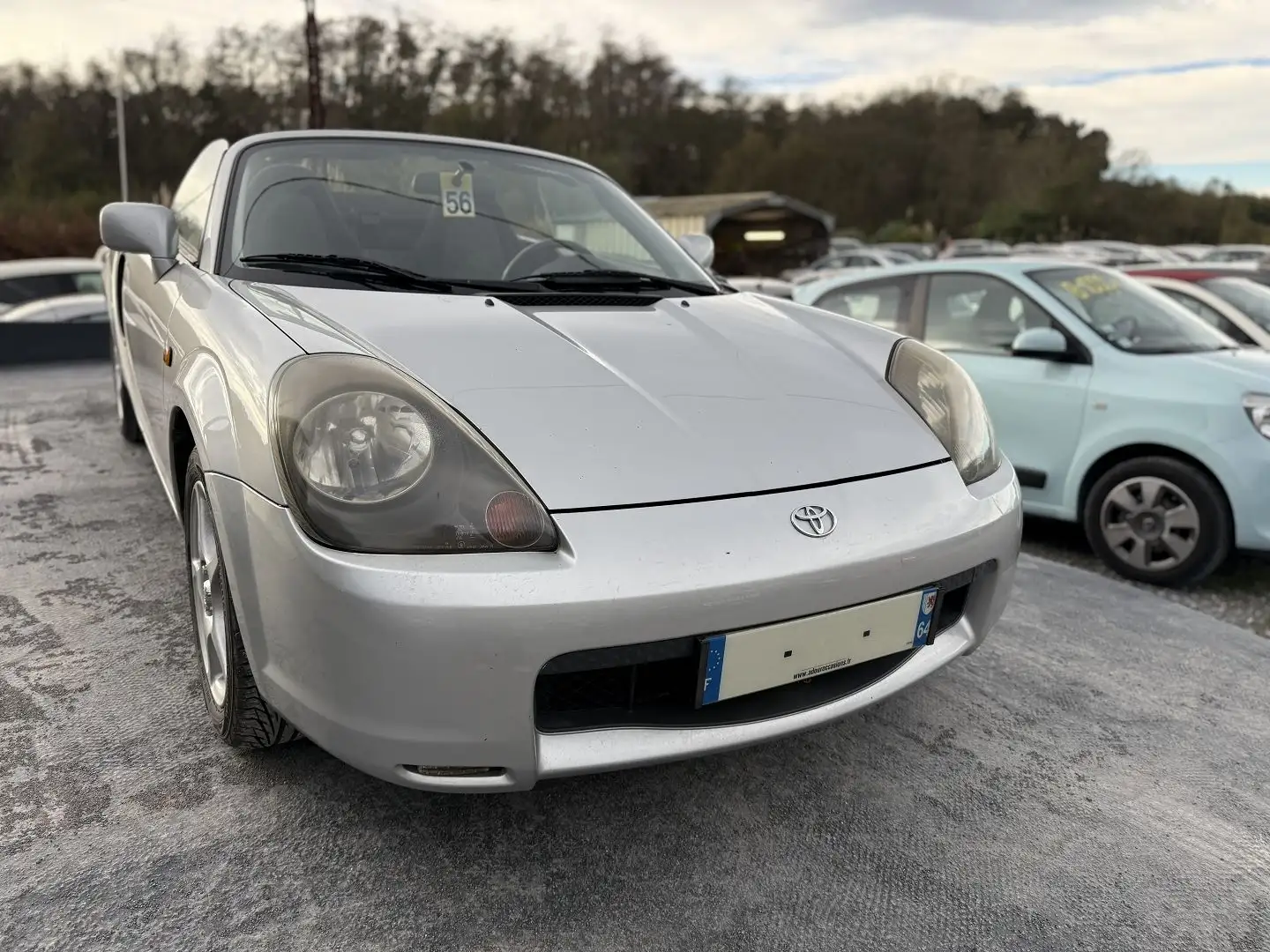 Toyota 1.8I 140CH Šedá - 1