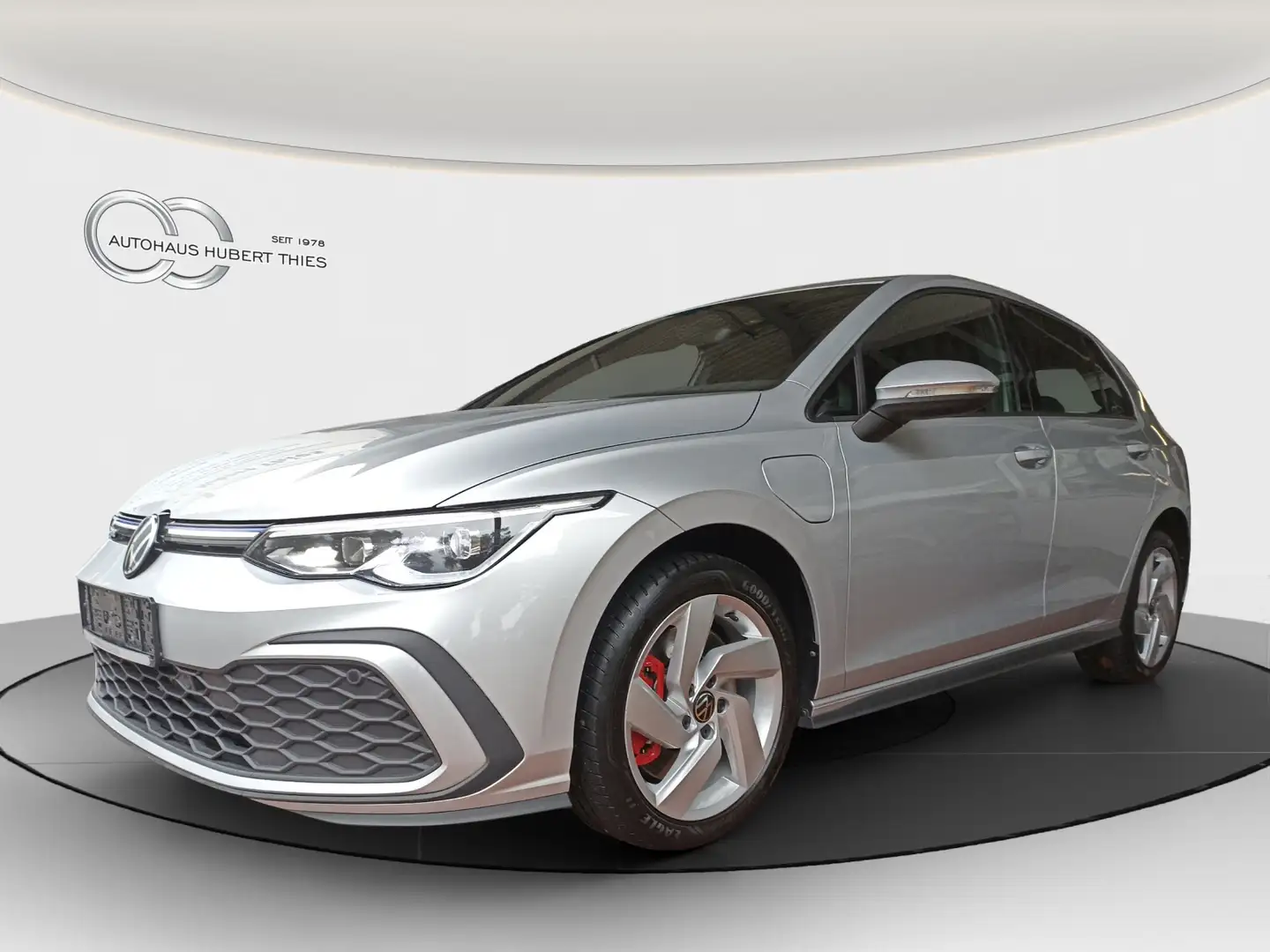 Volkswagen Golf VIII 1.4 eHybrid DSG GTE Silber - 1