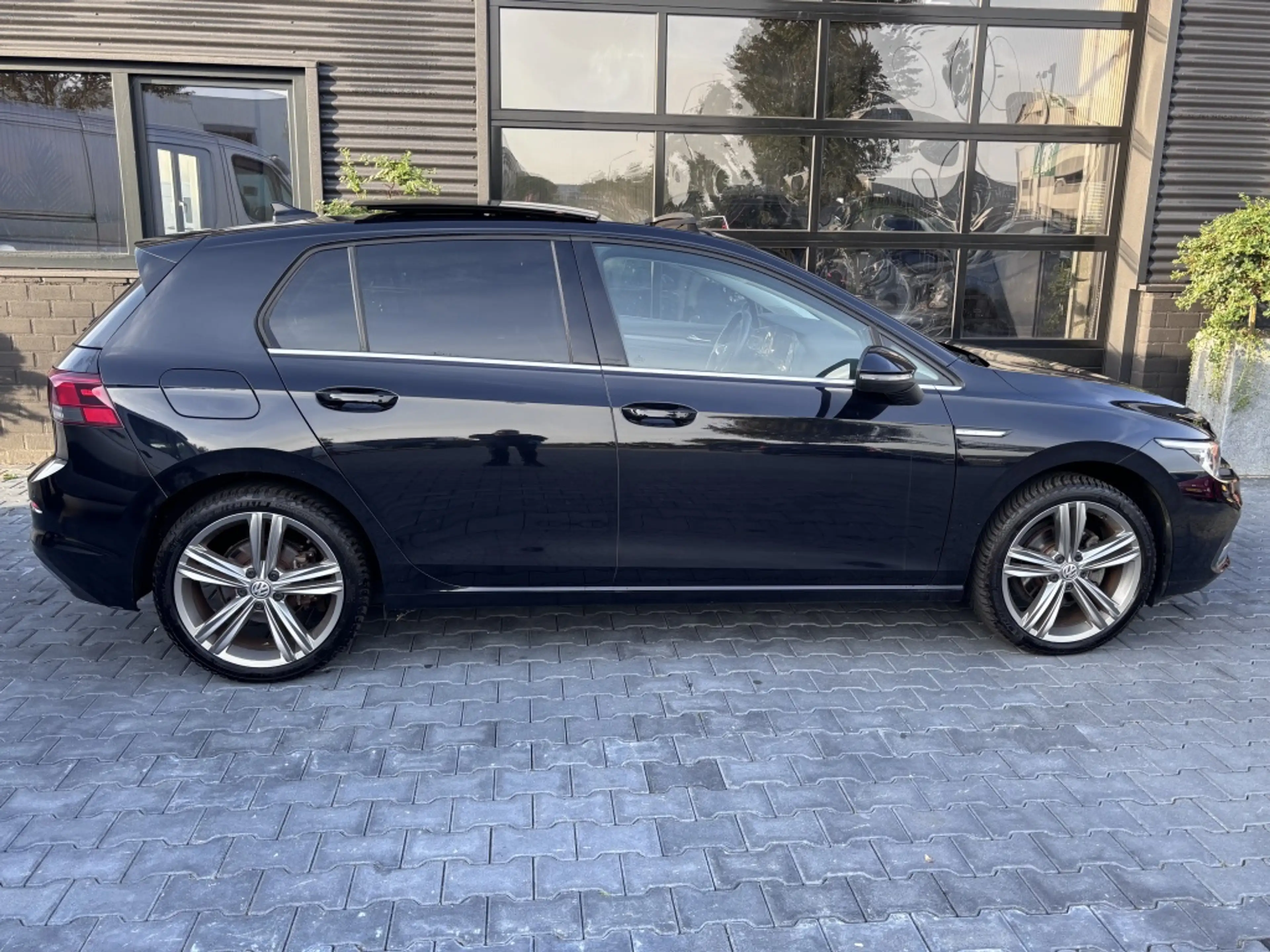 Volkswagen Golf 1.5 eTSI Style DSG | Pano | Matrix LED | ACC — photo 6