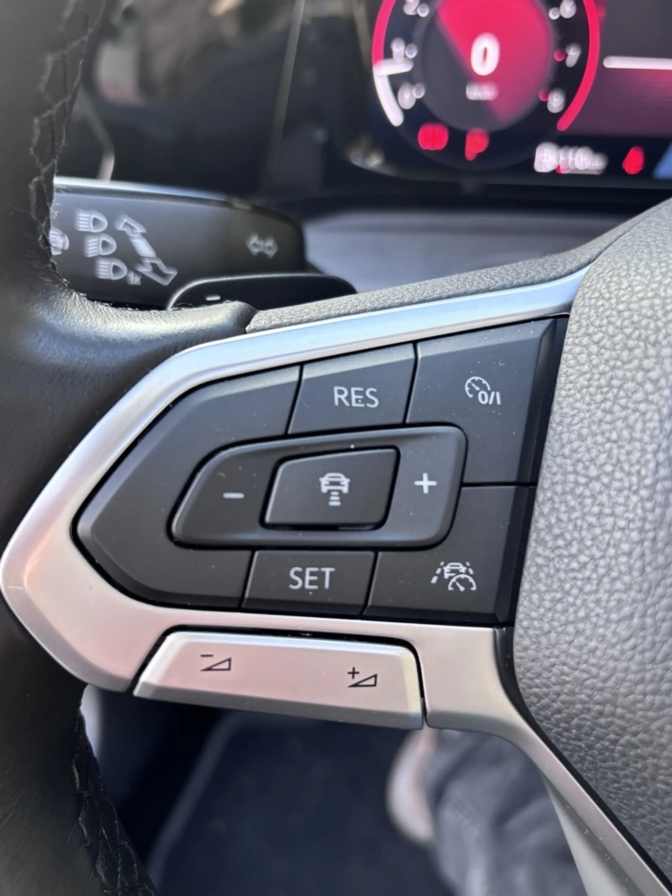 Volkswagen Golf 1.5 eTSI Style DSG | Pano | Matrix LED | ACC — photo 22