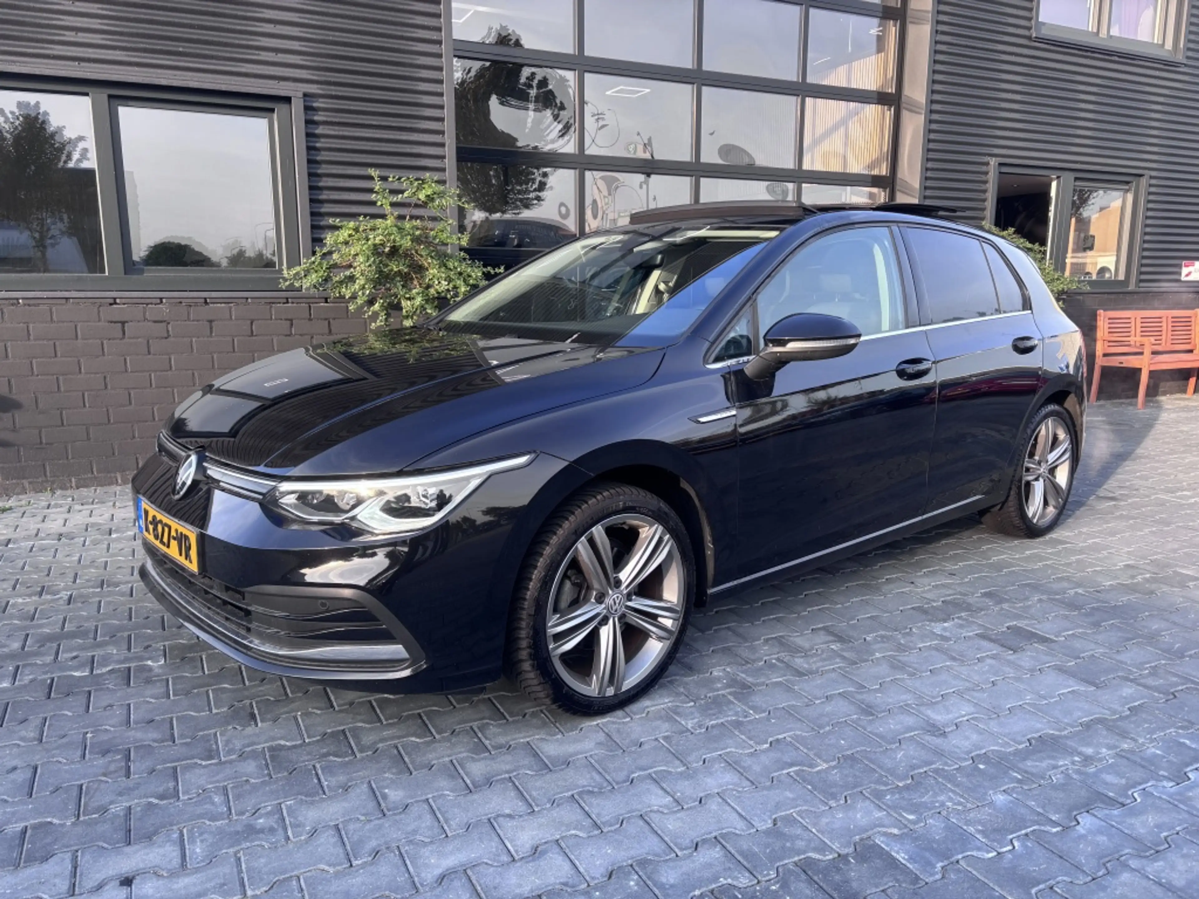 Volkswagen Golf 1.5 eTSI Style DSG | Pano | Matrix LED | ACC