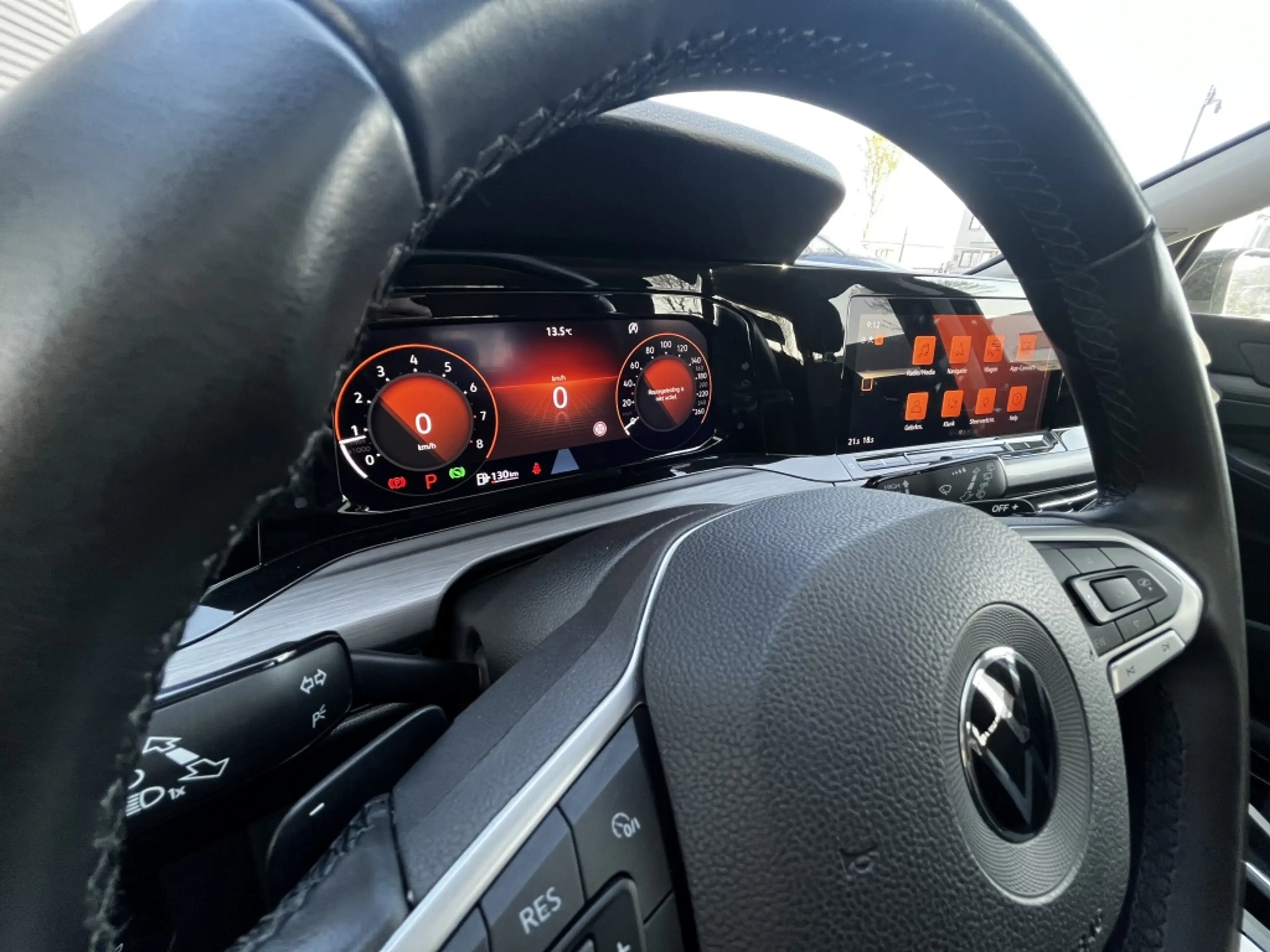 Volkswagen Golf 1.5 eTSI Style DSG | Pano | Matrix LED | ACC — photo 13