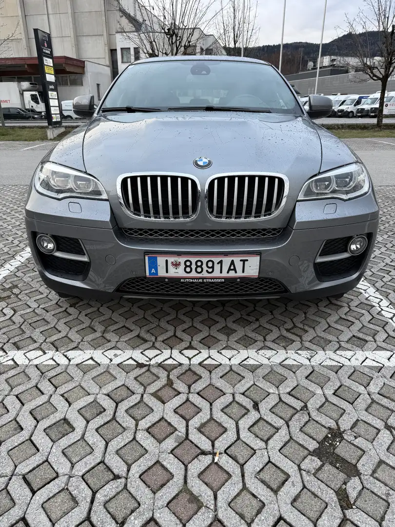 BMW X6 xDrive40d Österreich-Paket Aut. Grau - 1