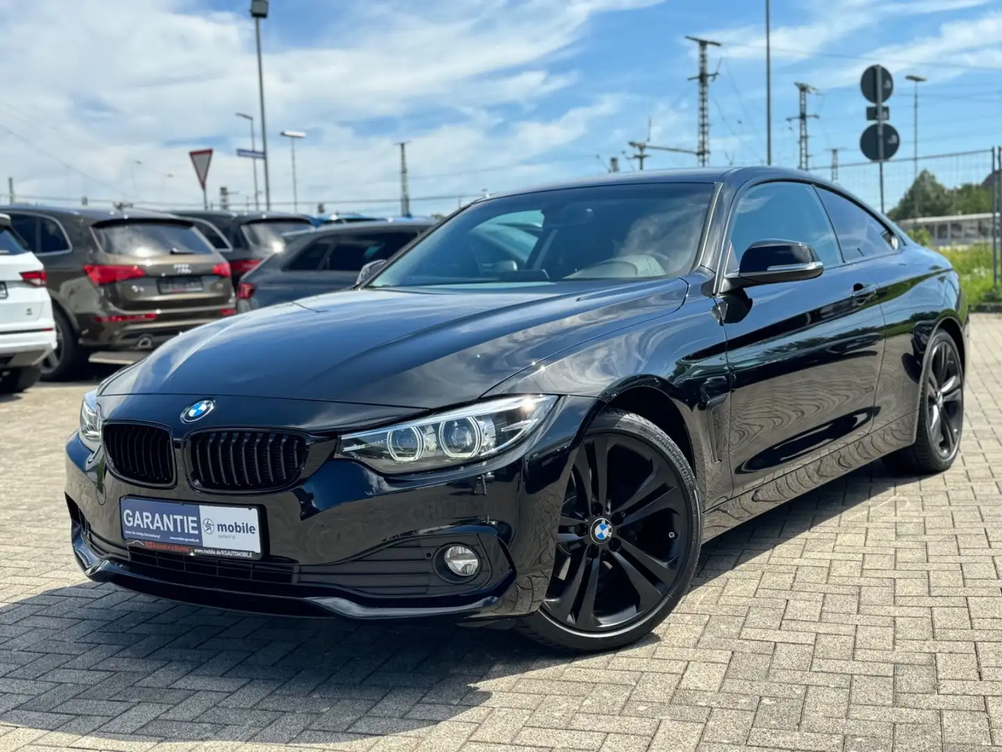 BMW 420 d Coupé Aut. Advantage *Navi*LED*Shzg*Temp* Noir - 1