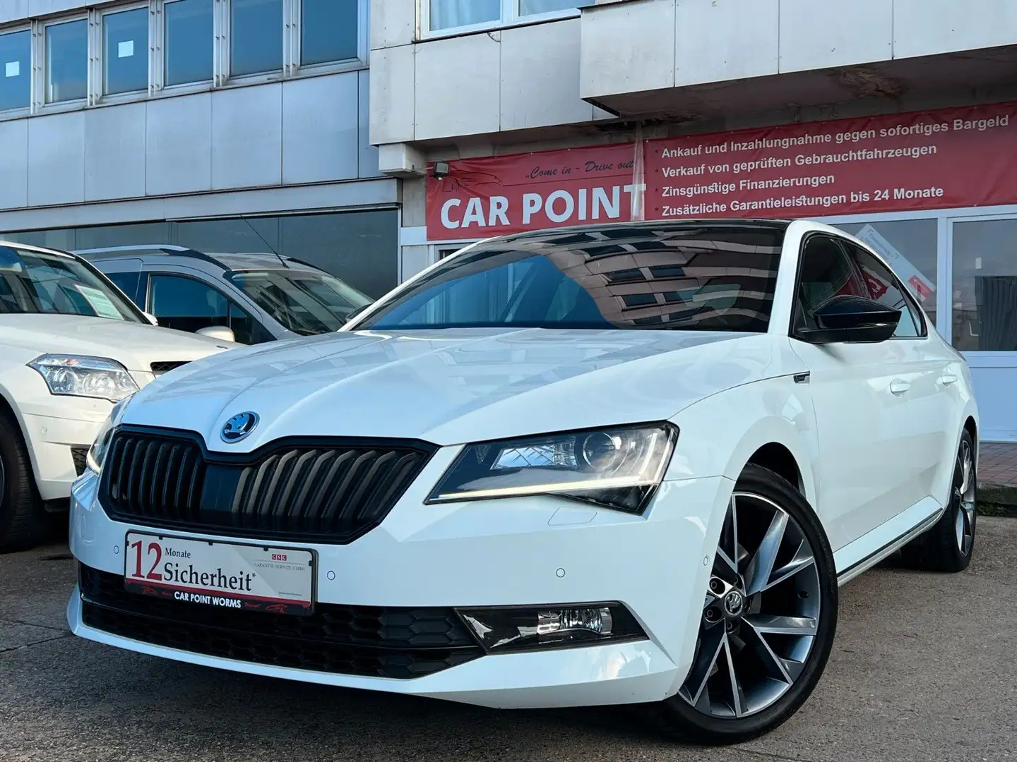 Skoda Superb Lim. *AUTOMATIK*ACC*AHK*MEMORY*PANO* Weiß - 1