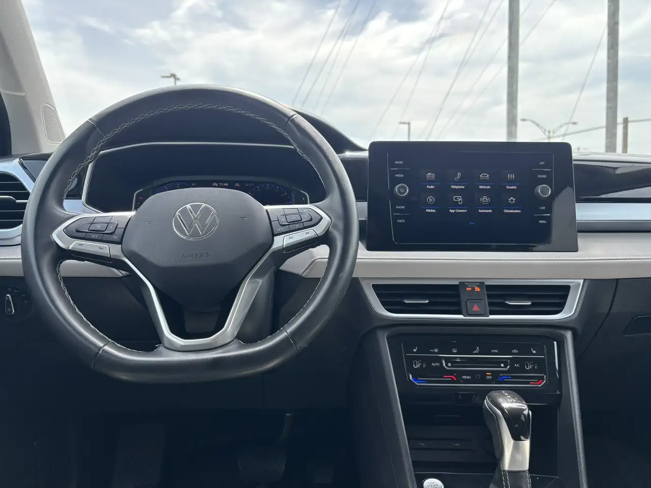 Volkswagen Taos снимка Volkswagen Taos