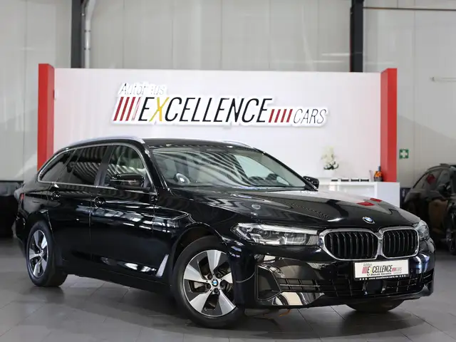 Bmw 520 520d Touring BUSINESS / LIVE COCKPIT+NAVI+360°