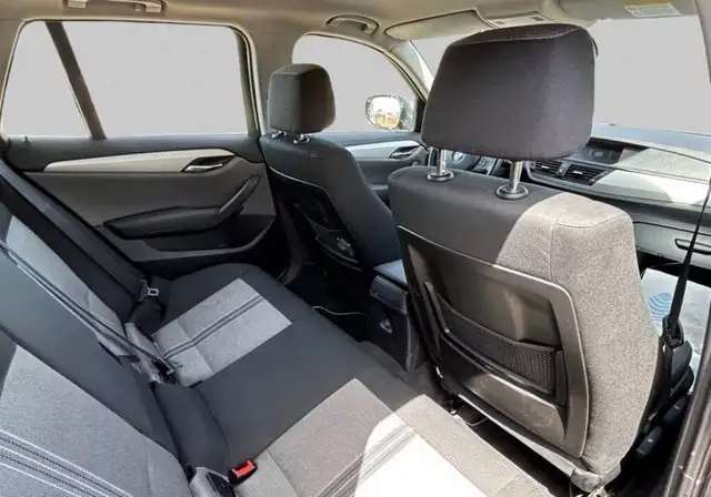 BMW X1 view 8