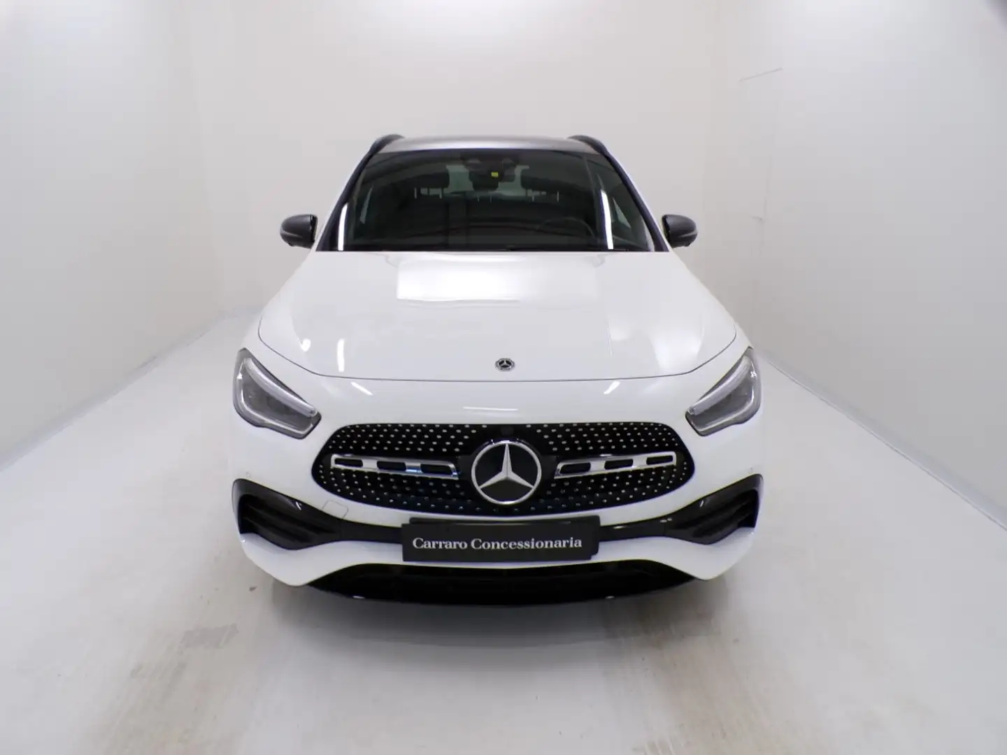Mercedes-Benz GLA 200 - GLA 200 d Premium 4matic auto Fehér - 2