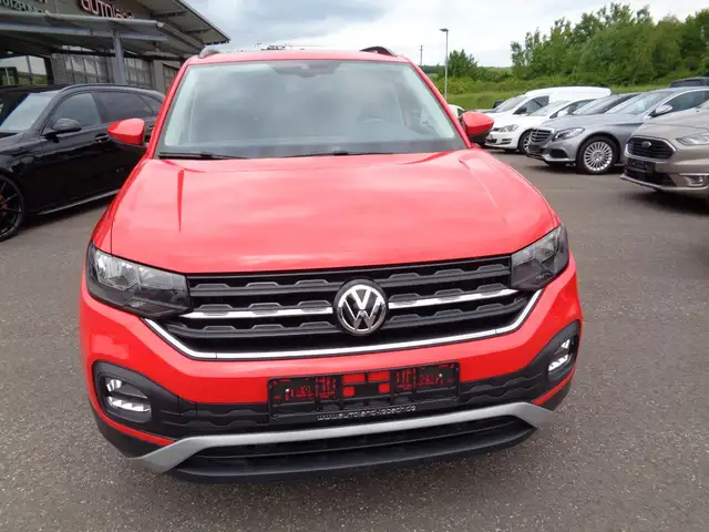 Volkswagen T-Cross view 2