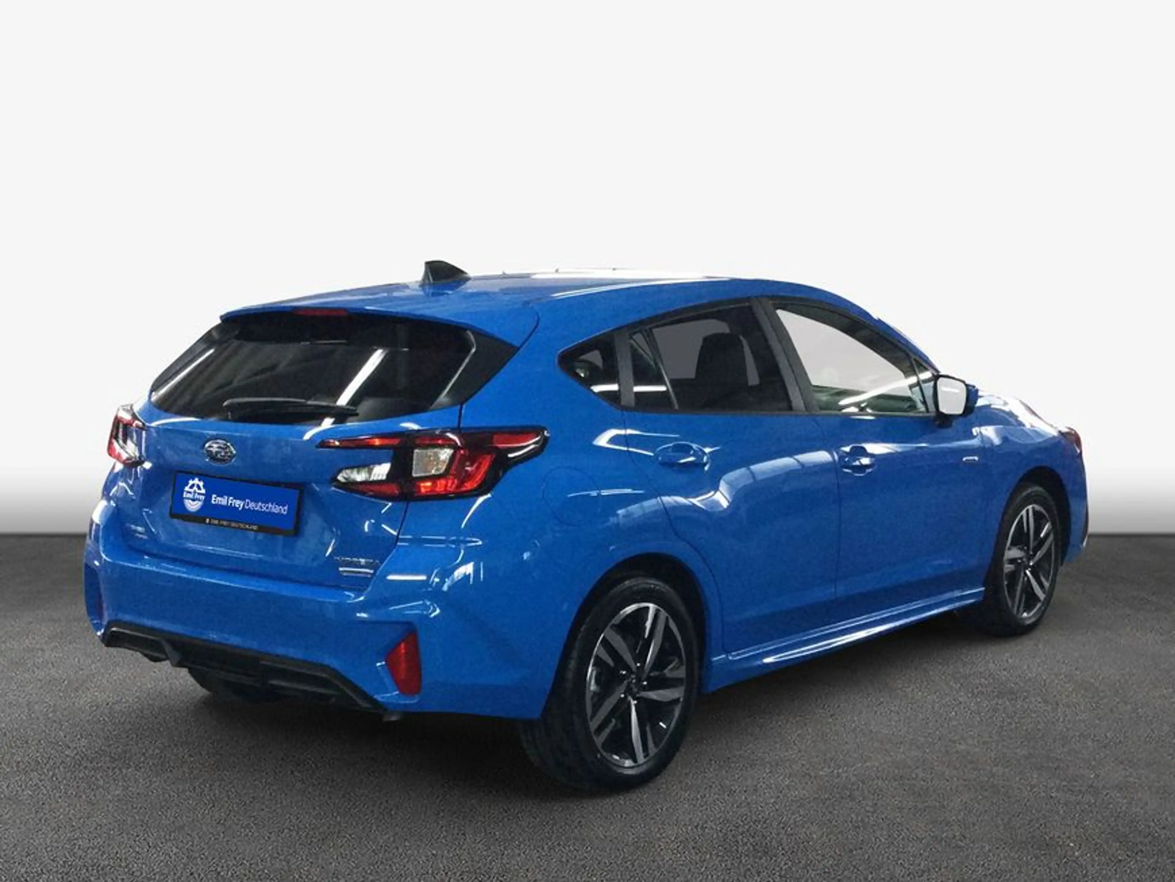 Subaru Impreza 2.0ie Platinum MJ25 — photo 2