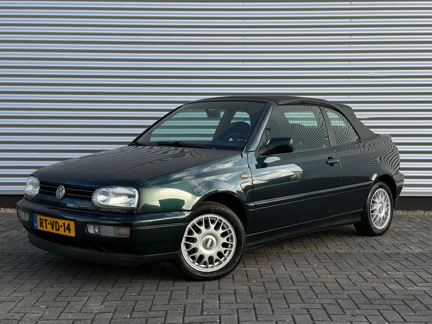 Volkswagen Golf 1.8 Cabriolet 35.964km Eerste eigenaar NL Groen - 2