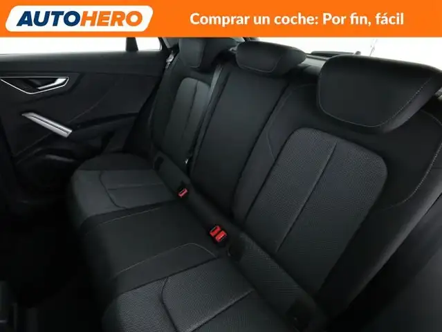 Audi Q2 view 15
