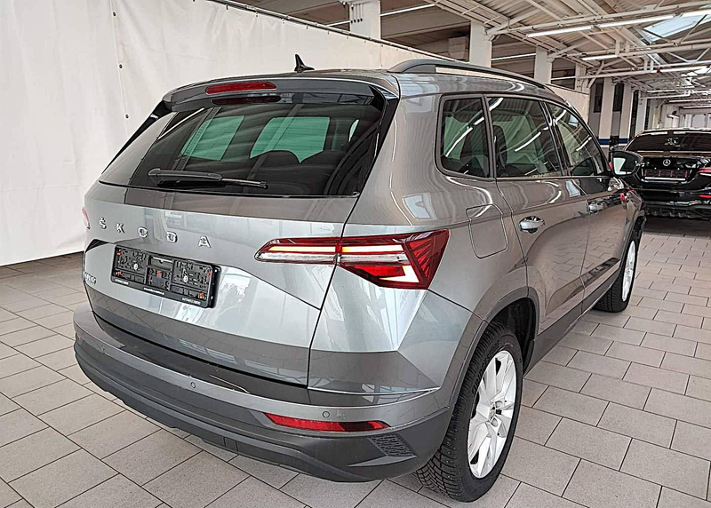 Skoda Karoq Karoq 1.5 TSI TSI DSG-Klimaaut-Navi-Kamera-Alu-4xSitzhzg-Lenkradhzg-LED — photo 4