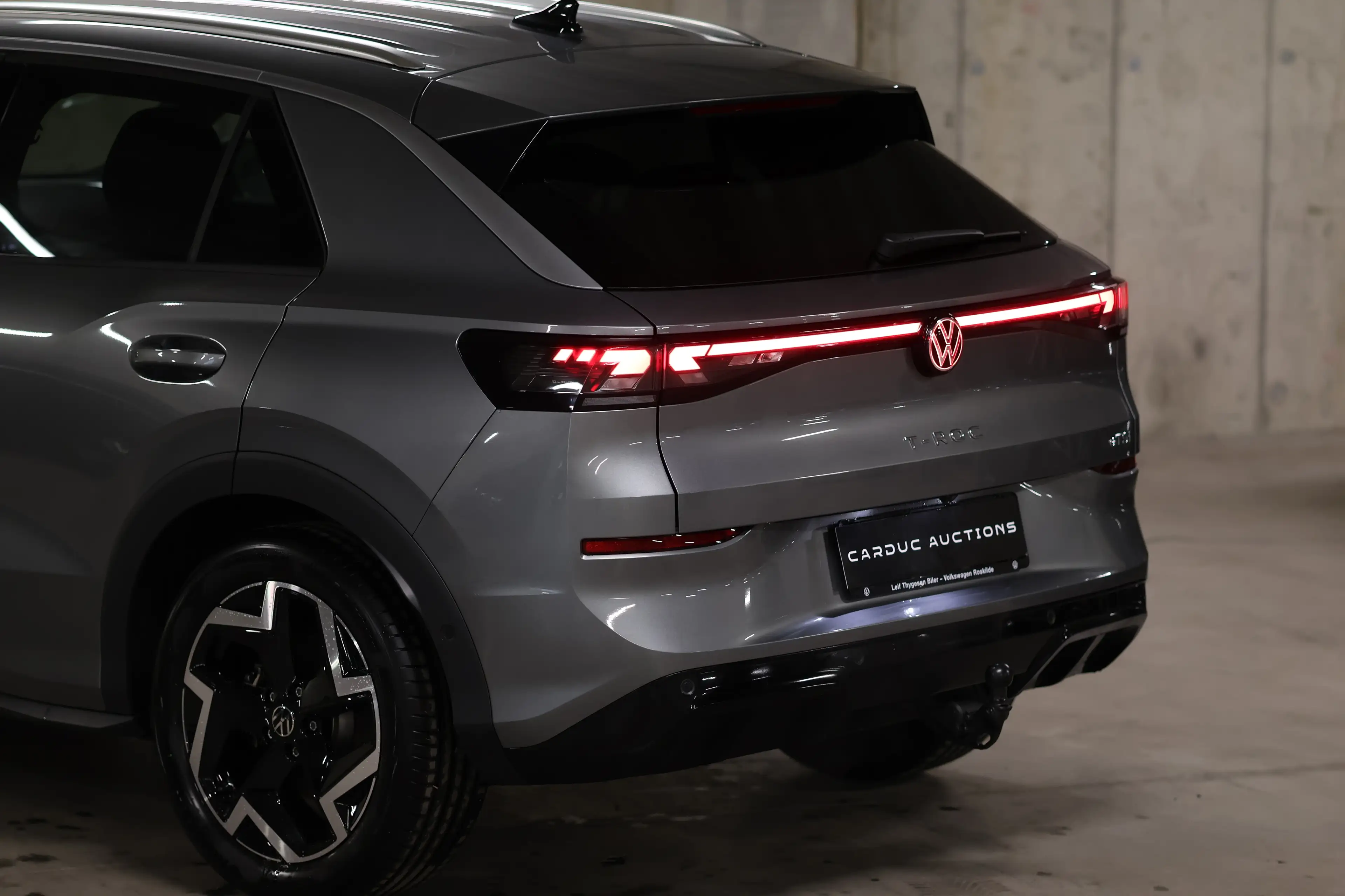 Volkswagen T-Roc T-Roc 1.5 eTSI OPF DSG R-Line — photo 14