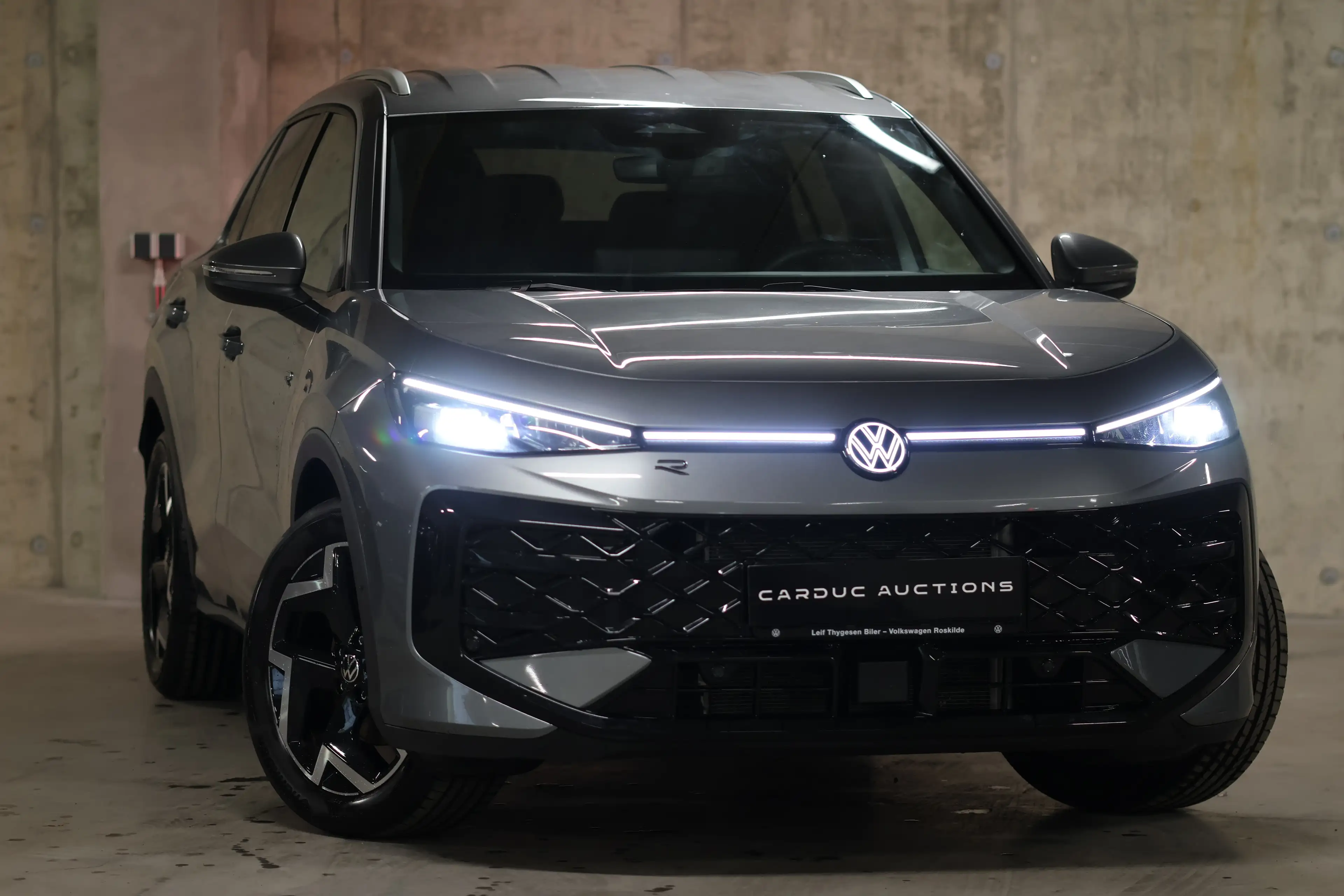 Volkswagen T-Roc T-Roc 1.5 eTSI OPF DSG R-Line — photo 8